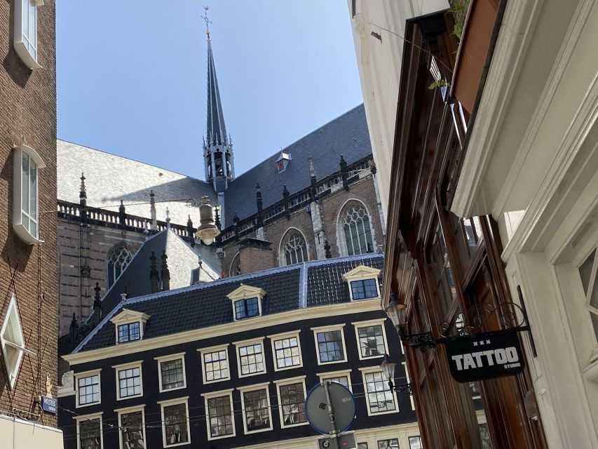 amsterdam-red-light-district-historical-city-center