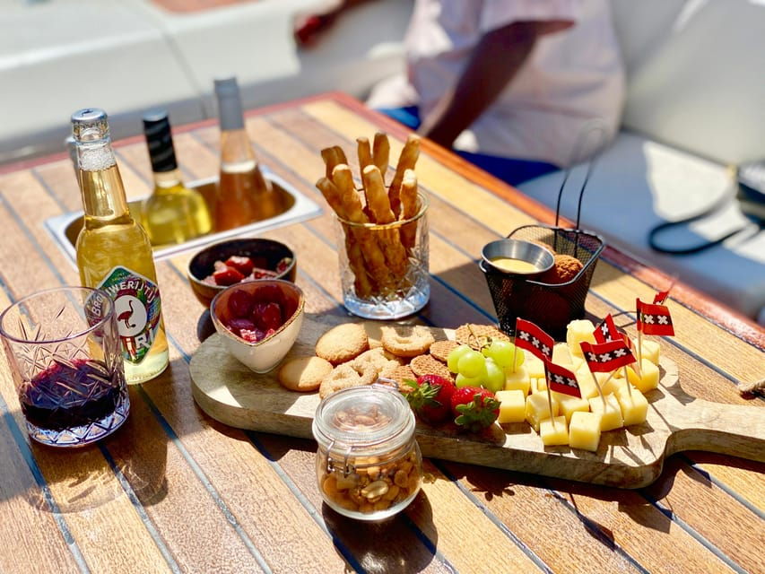 amsterdam-small-group-canal-cruise-including-snacks-drinks