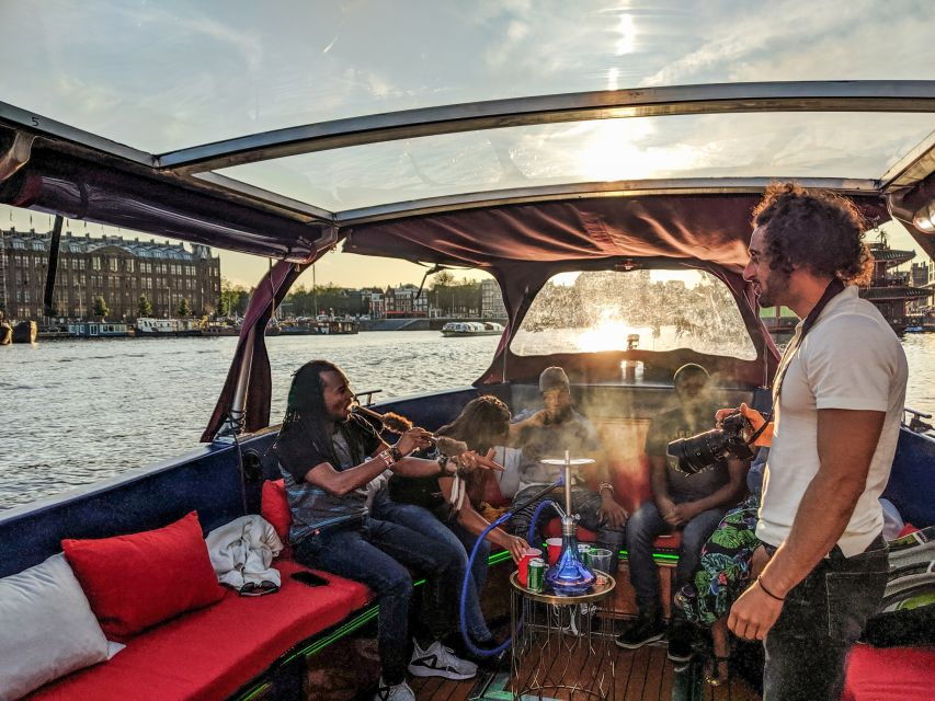 amsterdam-smoke-and-lounge-city-boat-cruise
