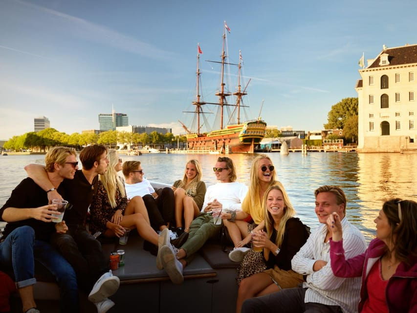 amsterdam1-5-hour-canal-cruise-local-guide-drinks-snacks