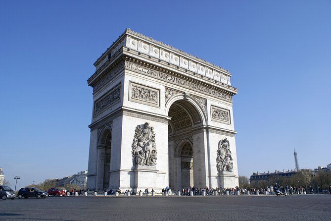 arc-de-triomphe-hop-on-hop-off-bus-and-optional-river-cruise
