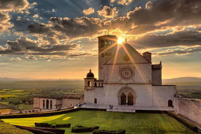 assisi-fullday-from-rome-with-papal-blessing-on-parchment-and-lunch-included
