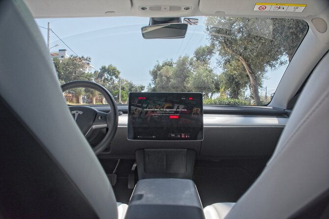 athens-city-highlights-half-day-private-tour-with-tesla