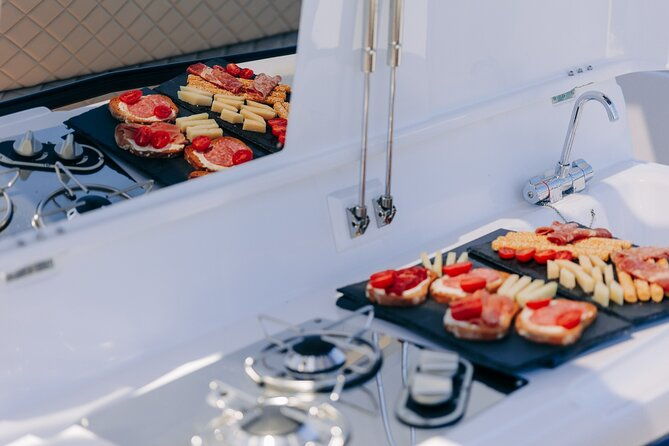 athens-riviera-private-sunset-boat-cruise