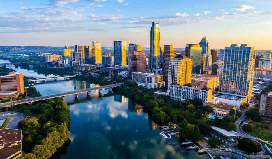 Austin: Downtown Skyline Kayaking Tour