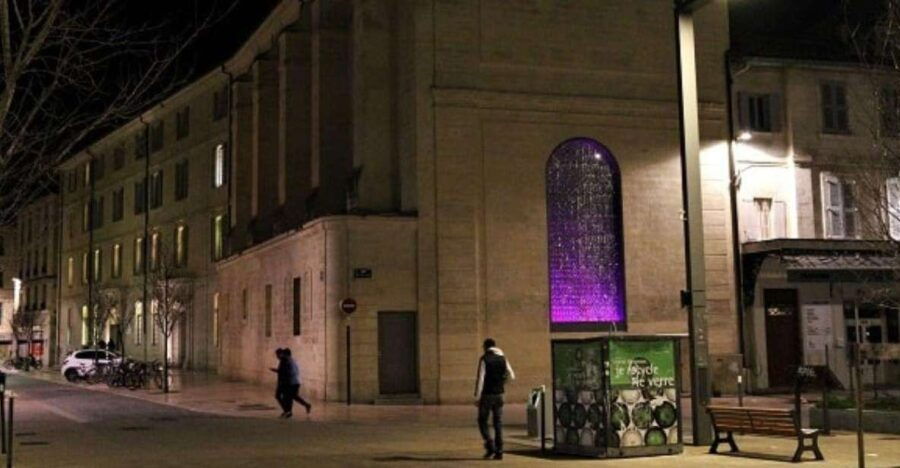 avignon-the-night-owl-between-past-and-present