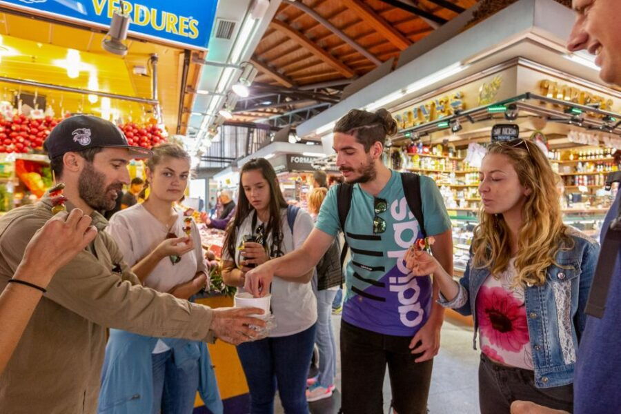 barcelona-4-hour-small-group-bike-tour