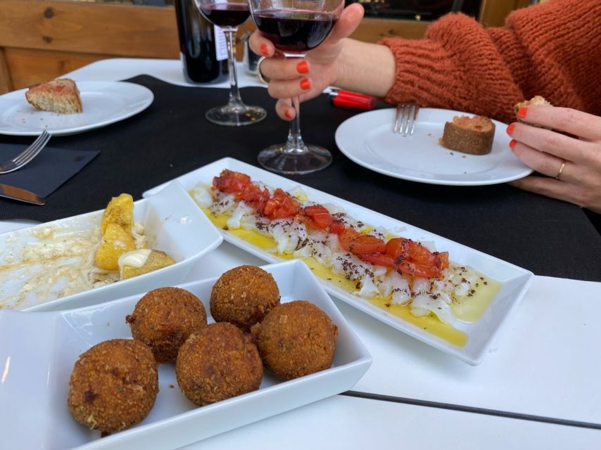 barcelona-evening-tapas-tour-in-the-poble-sec-neighbourhood