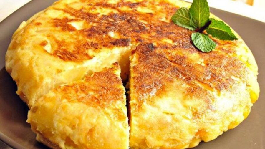 barcelona-evening-walking-tour-in-the-gaudi-area-with-tapas