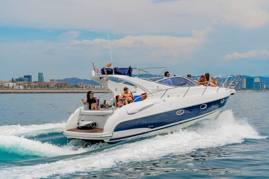 barcelona-exclusive-yatch-tour-with-drinks-and-snacks