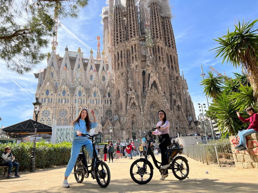barcelona-gaudi-guided-e-bike-tour