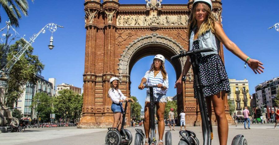 barcelona-gaudi-guided-segway-tour