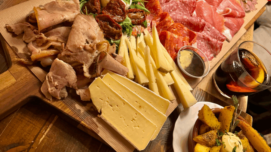 barcelona-gothic-quarter-tipsy-tasting-tapas-tour-history