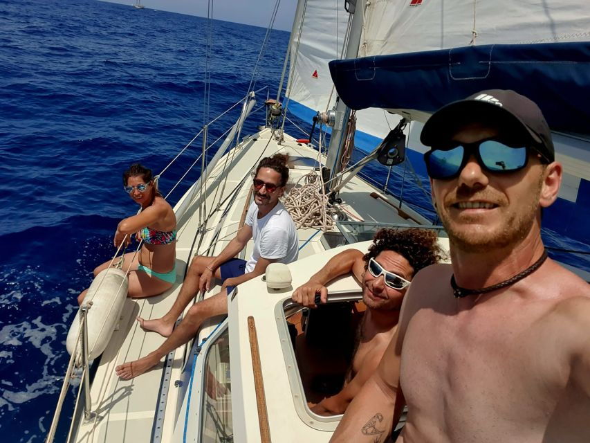 barcelona-private-sailing-experience-excursions-lasting-2h