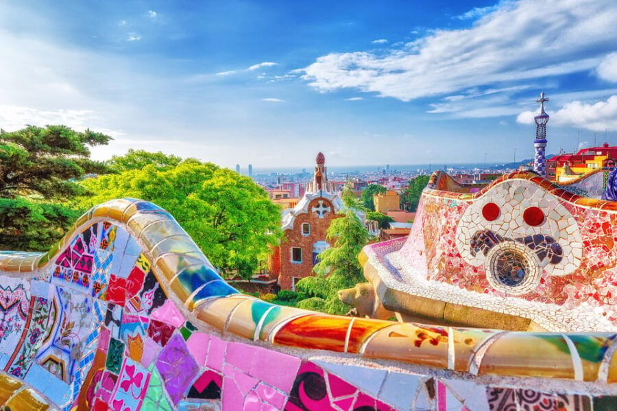 barcelona-sagrada-familia-and-park-guell-guided-tour-2