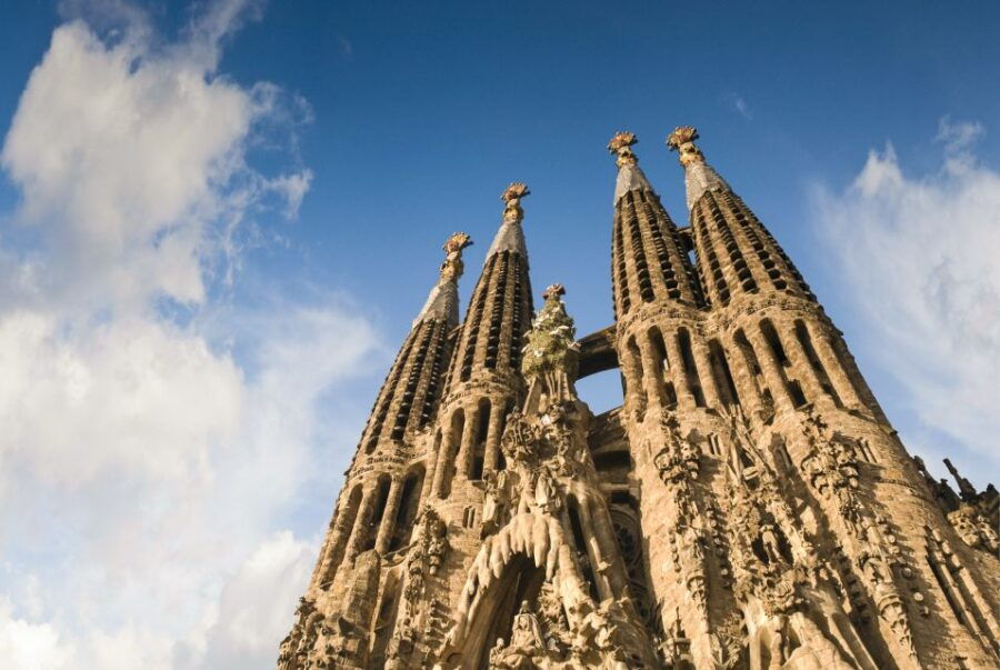 barcelona-sagrada-familia-skip-the-line-insider-guided-tour-2