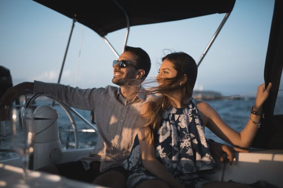 barcelona-sunset-boat-trip-with-cava-wine