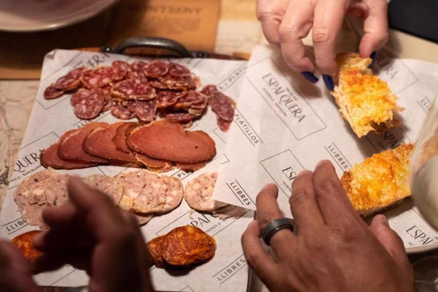 barcelona-tapas-and-drinks-tour-of-old-town