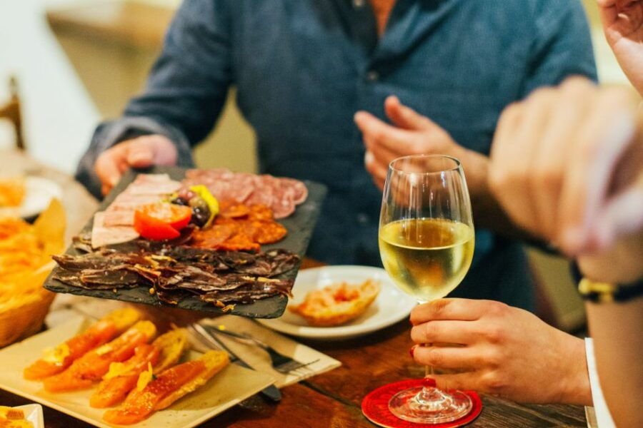 barcelona-tapas-and-sidecar-motorcycle-tour