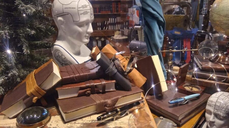 barcelona-the-shadow-of-the-wind-literary-walking-tour