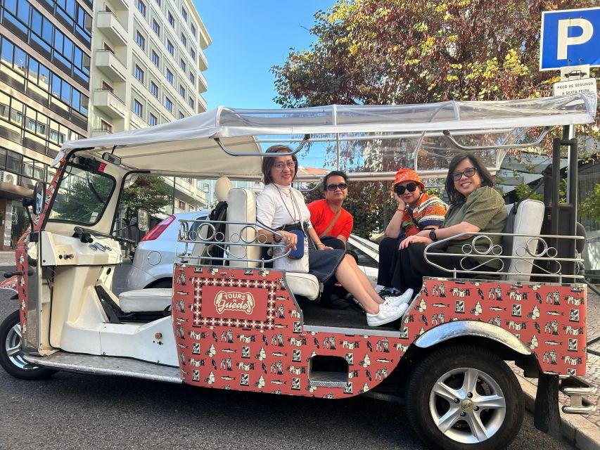 beautiful-tuk-tuk-tour-around-the-most-historical-sites