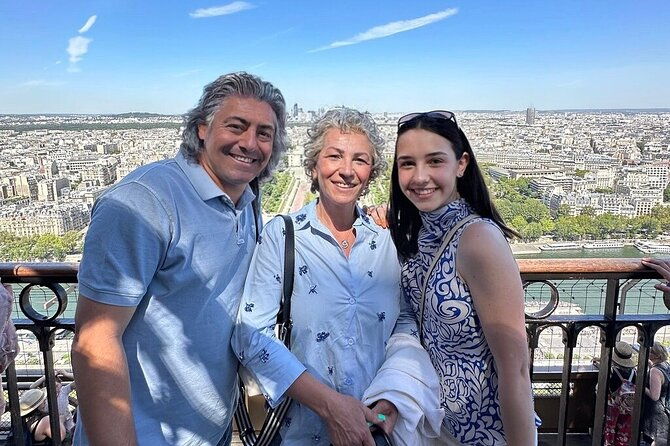 best-of-the-eiffel-tower-by-stairs-with-summit-elevator-access