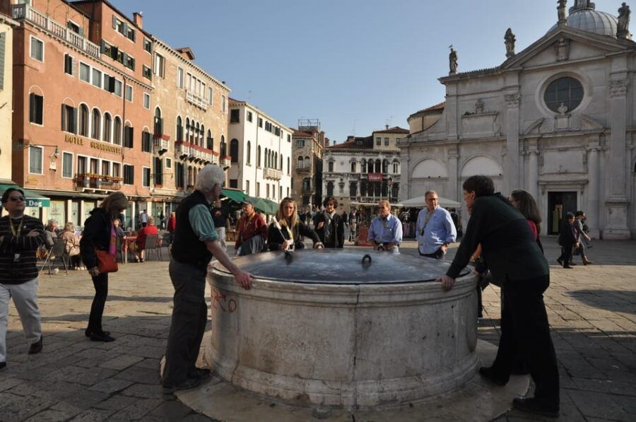 best-of-venice-walking-tour-with-st-marks-basilica-2