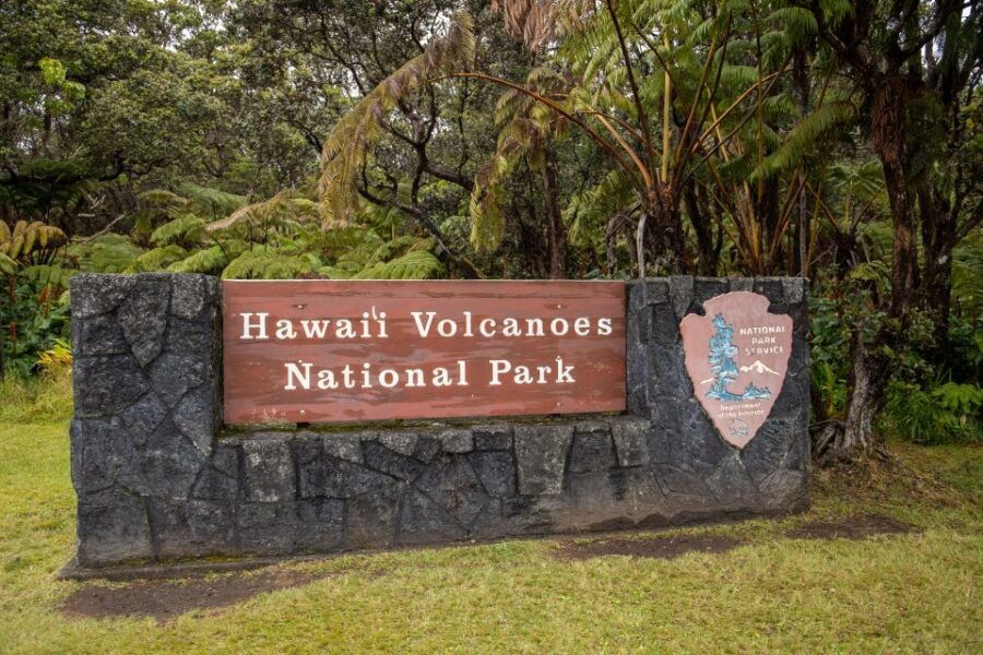Big Island: Private Island Circle Tour With Lunch and Dinner