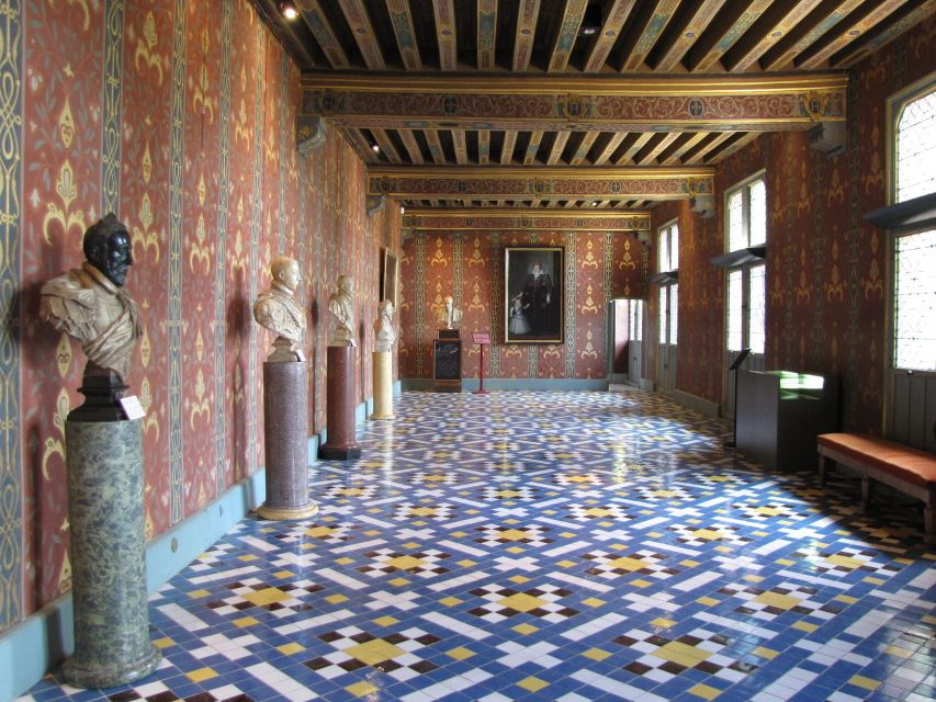 blois-private-tour-of-blois-castle-with-entry-tickets