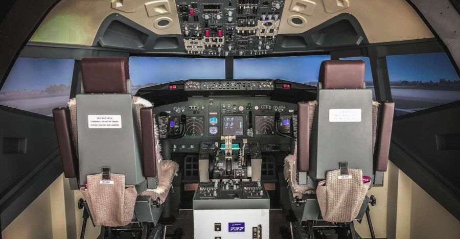 boeing-737-800ng-professional-flight-simulator-50-minutes