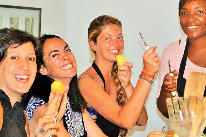 boqueria-guided-market-tour-and-paella-cooking-class