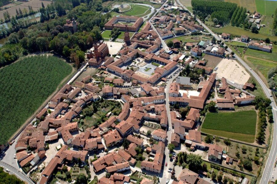 bra-historic-town-highlights-guided-walking-tour