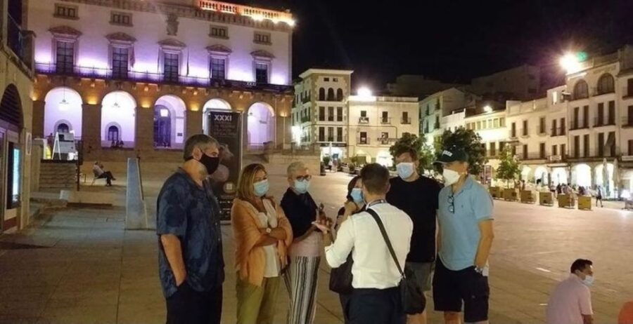 caceres-guided-sunset-sightseeing-tour