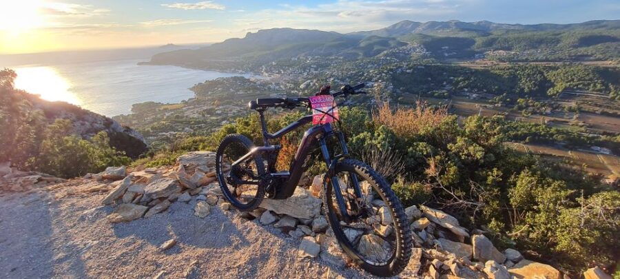 calanques-national-park-e-mountain-bike-with-virtual-guide