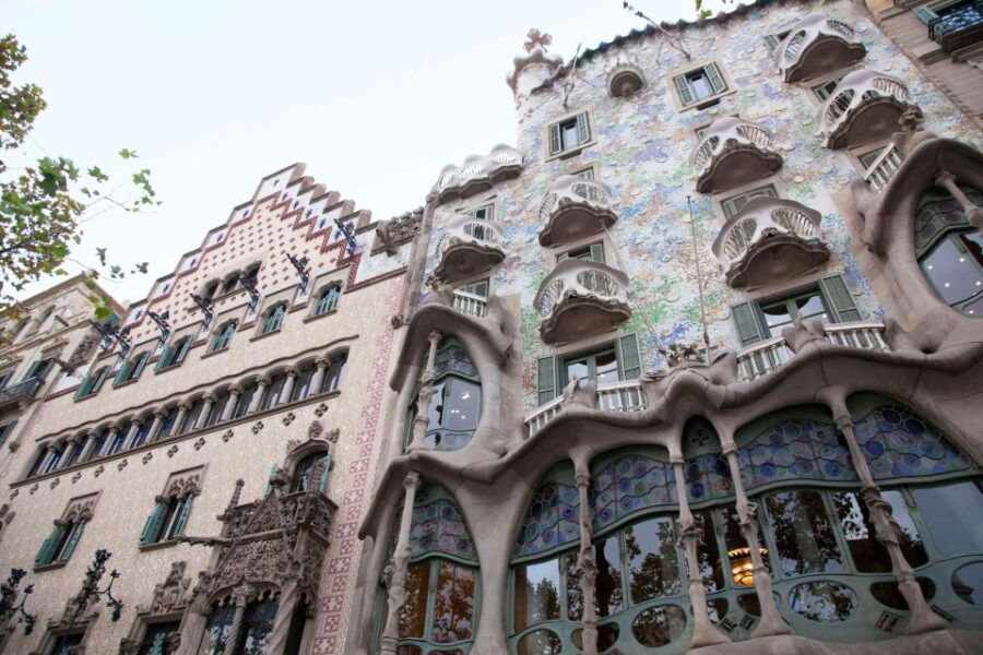 casa-batllo-fast-track-tickets-barcelona-architecture-tour