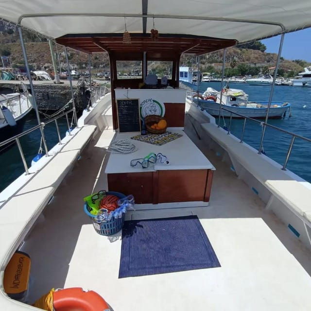 cefalu-coastal-sightseeing-cruise-with-swim-and-aperitif