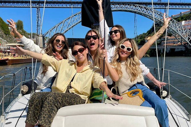 charming-tour-of-the-douro-on-an-exclusive-sailboat-for-up-to-8-people