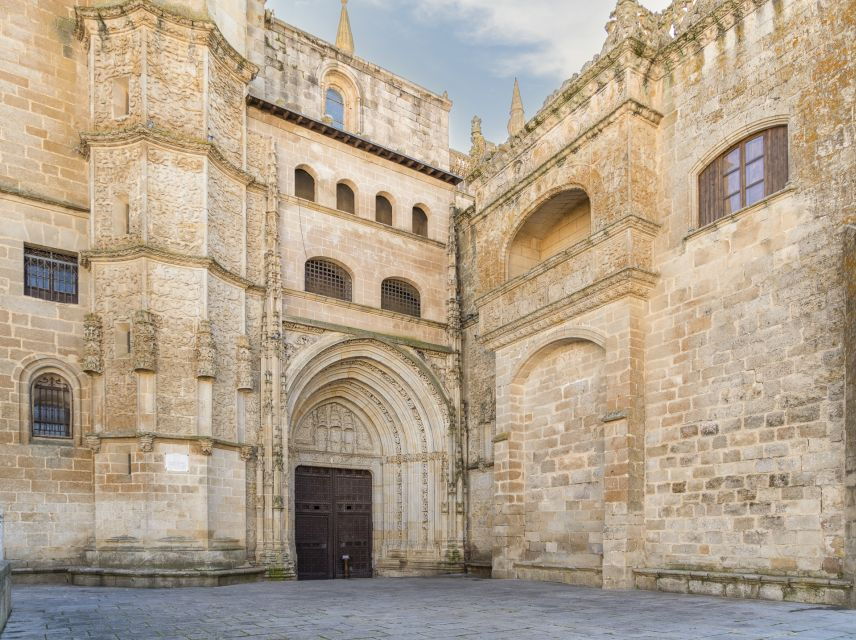 coria-cathedral-of-coria-ticket-entrance