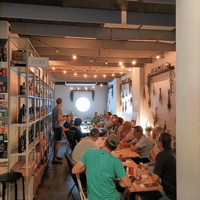 craft-beer-tour-and-tapas-in-ruzafa-valencia
