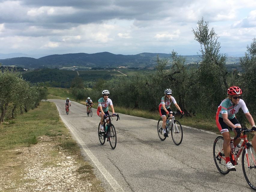 cycling-in-tuscany-is-top-experience-1-day-race-bike-rental