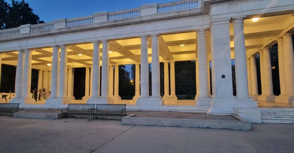 Denver: Haunted Tour With Ghost Hunting Gear