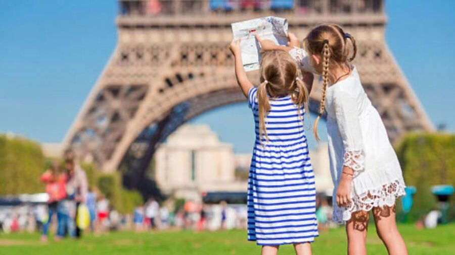 discover-montmartre-puzzle-adventure-cultural-delights