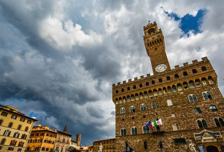 discover-uffizi-and-palazzo-vecchio-half-day-guided-tour