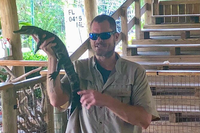 everglades-alligator-airboat-adventure-in-miami