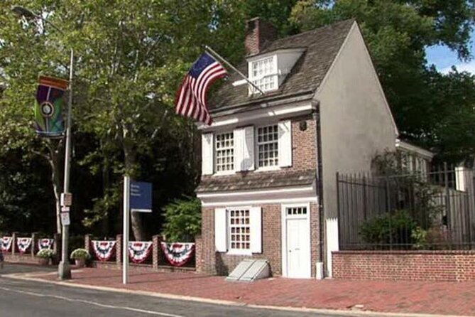 excursion-to-philadelphia-and-amish-community-from-ny