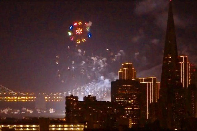 experience-san-francisco-at-night-in-a-luxury-suv