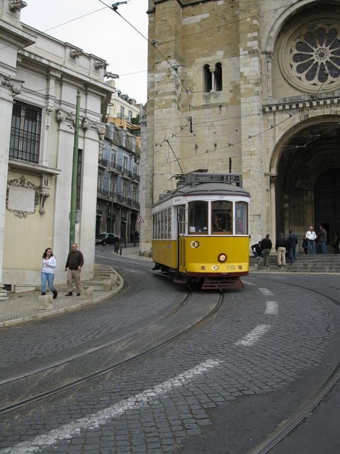 explore-lisbon-best-of-the-city-in-a-half-day-tour