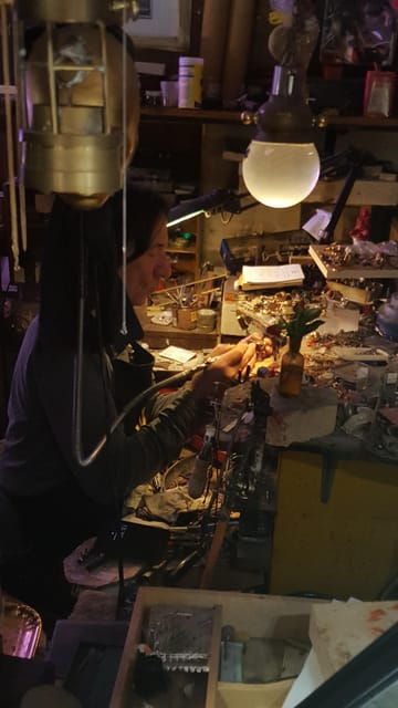 florence-jewelry-workshop-with-master-dari