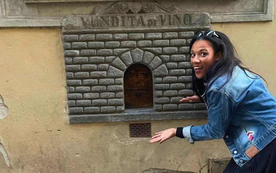 florence-oltrarno-artisans-and-wine-windows