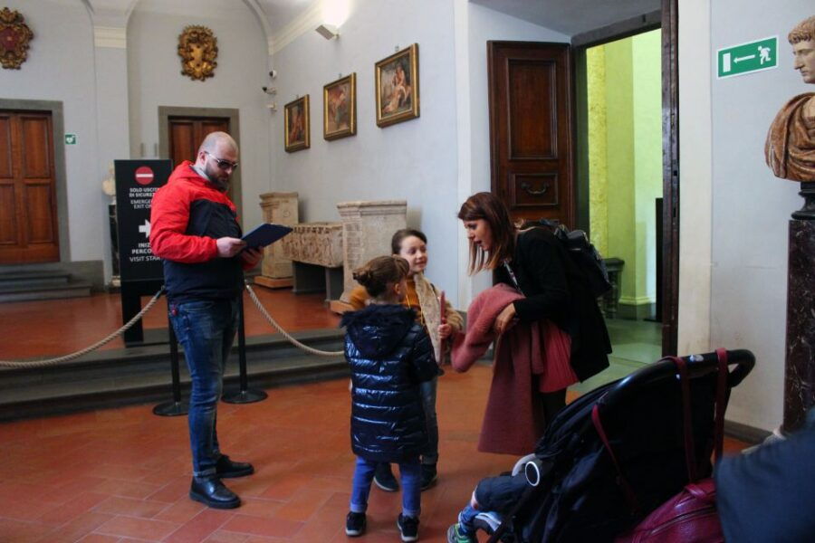 florence-skip-the-line-uffizi-museum-tour-kids-families